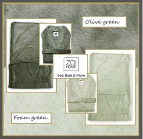 Cara plaid en badjas in de kleur Foam green en Olive green