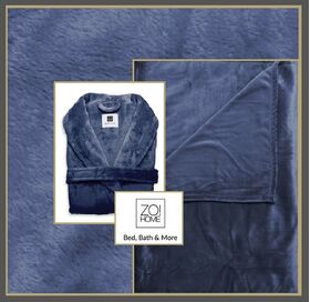 Cara Fleece plaid en badjas In de kleur Indigo blue. Let op! Kleuren kunnen iets afwijken van de foto.